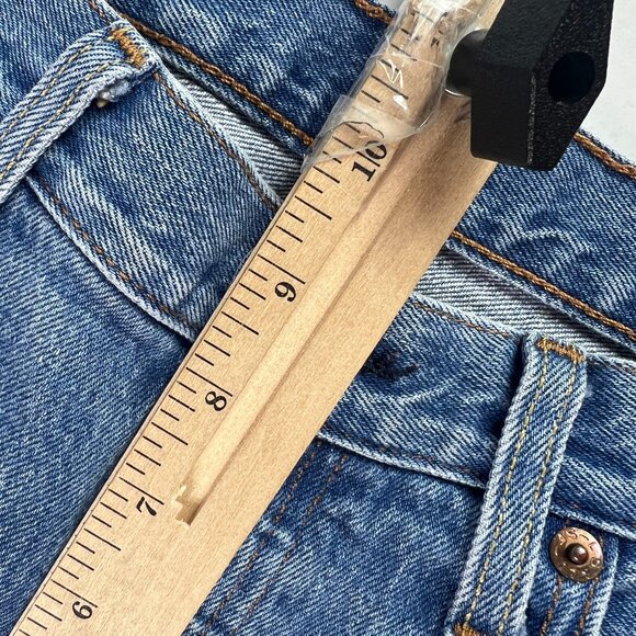 Levi's Jeans Women's 31x29* 501 Mid Rise Customized Tapered Blue Faded Denim - Picture 15 of 16